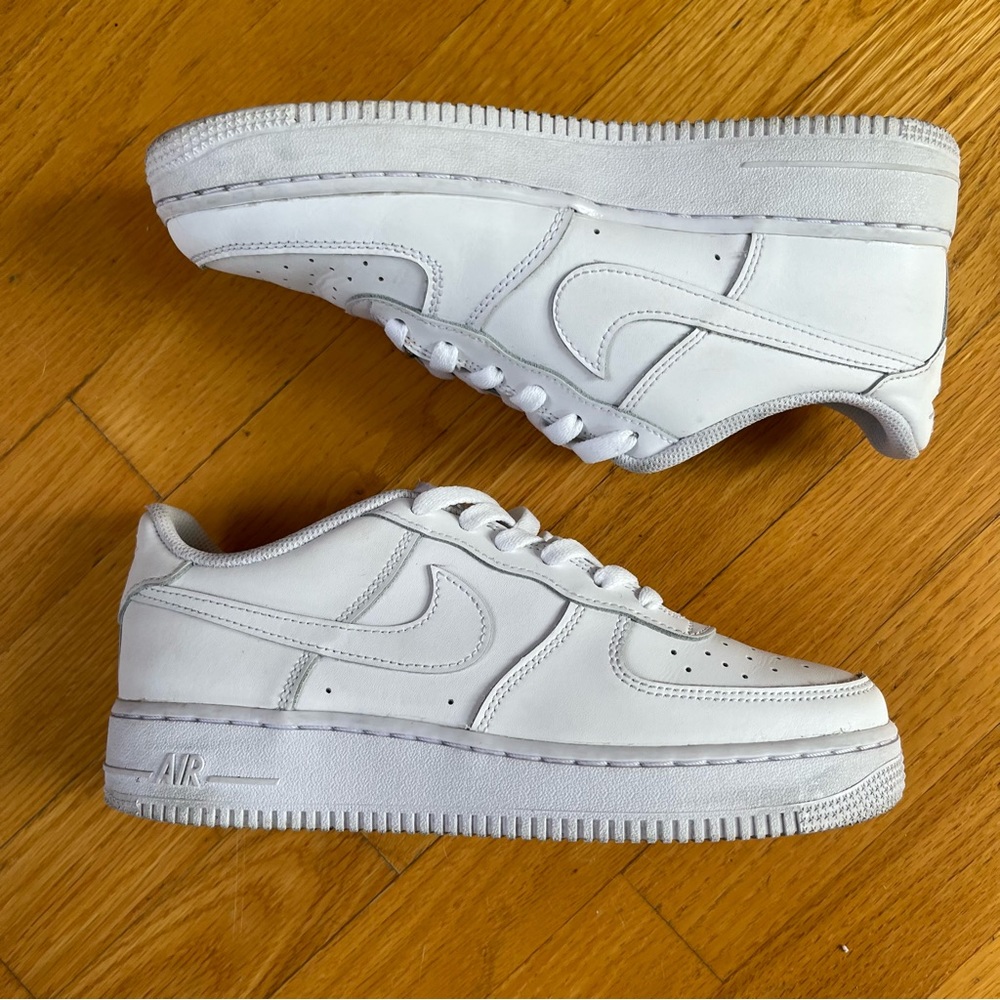 Nike Air Force 1 LE White sz Y7 2020 code DH2920-111